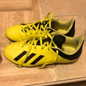 SOLD! Adidas soccer cleats/boots/shoes size 4.5